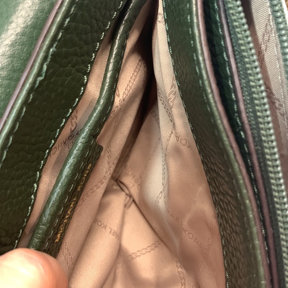 Like New Michael Kors Green Leather Crossbody Bag - Picture 7 of 14